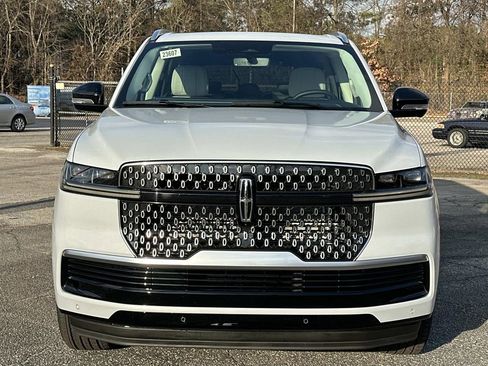 New 2026 Lincoln Navigator L Reserve image 2