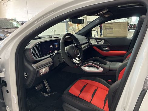 New 2026 Mercedes-Benz GLE 53 AMG 4MATIC Coupe image 9