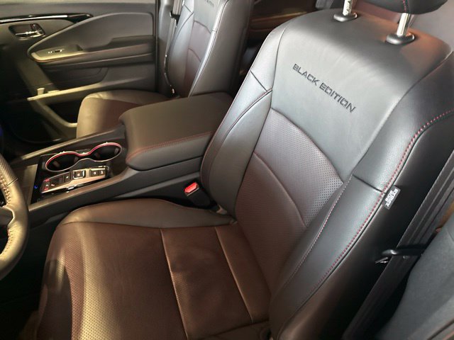 Used 2025 Honda Ridgeline Black Edition image 26
