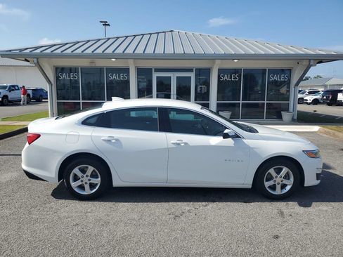 Used 2024 Chevrolet Malibu LT FWD image 7