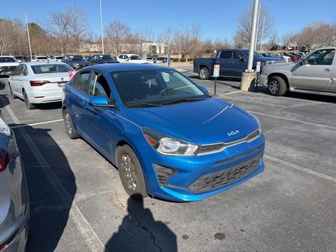 Used 2022 Kia Rio S image 2