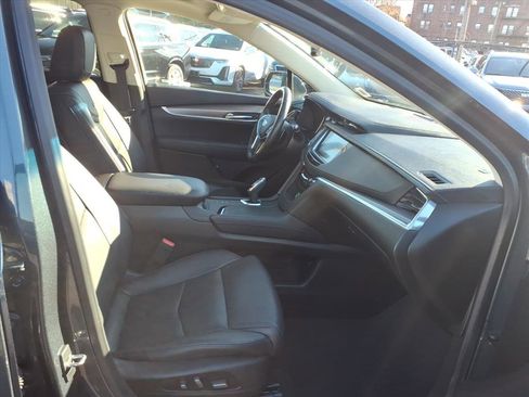 Used 2019 Cadillac XT5 Premium Luxury w/ Driver Assist Package image 37