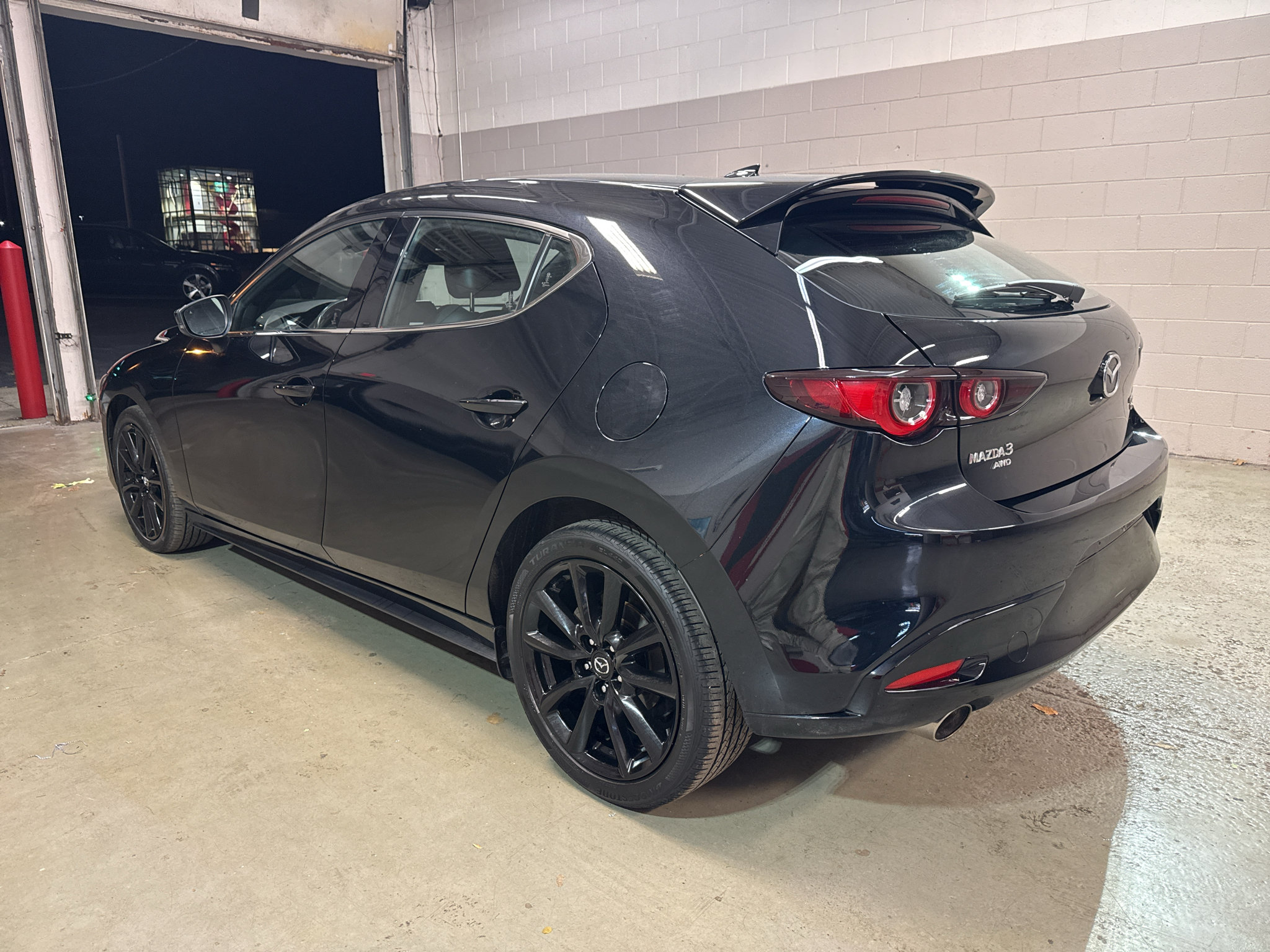 Used 2022 MAZDA MAZDA3 s AWD/4WD image 5