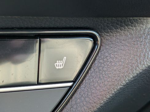 Used 2025 Honda HR-V EX-L image 24
