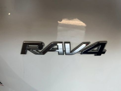 Used 2017 Toyota RAV4 LE w/ All Weather Liner Package FWD image 43