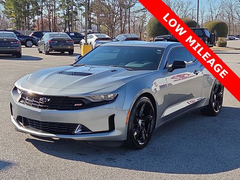 Used 2023 Chevrolet Camaro LT w/ RS Package image 2