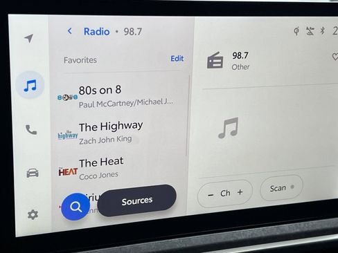 Used 2025 Toyota 4Runner Trailhunter image 15