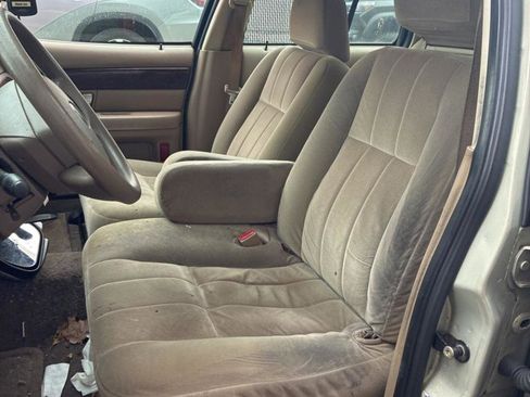 Used 2005 Mercury Grand Marquis GS image 15