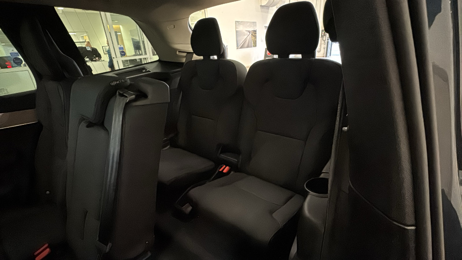 New 2026 Volvo XC90 T8 Plus w/ Protection Package Premier AWD/4WD image 29