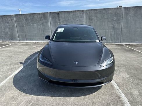 Used 2025 Tesla Model 3 Long Range RWD image 16