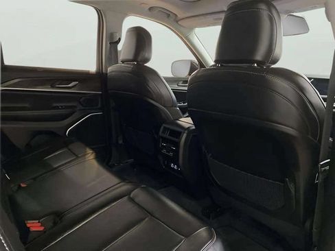 Used 2022 Jeep Grand Cherokee Limited 4xe w/ Luxury Tech Group II AWD/4WD image 42