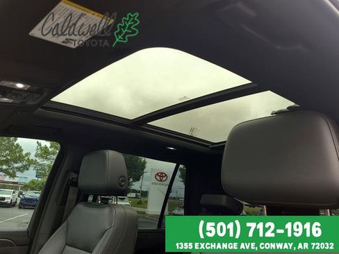 Used 2022 Chevrolet Tahoe LT w/ LT Signature Package RWD image 29