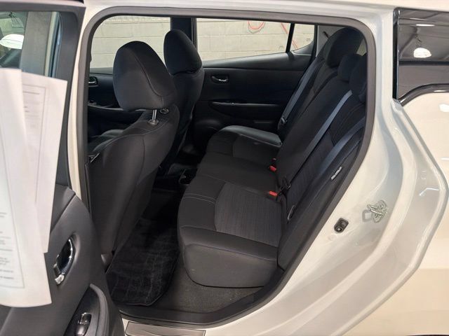 Certified 2024 Nissan Leaf SV Plus FWD image 11