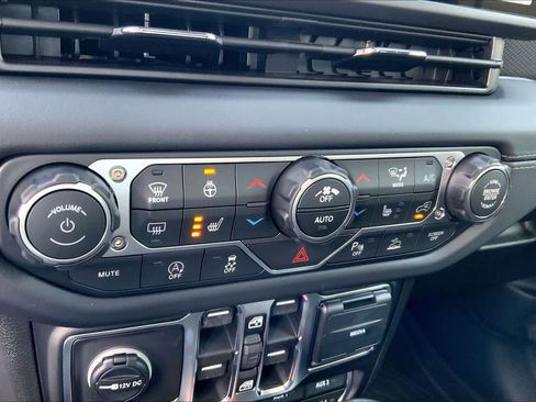 New 2026 Jeep Gladiator Rubicon AWD/4WD image 15