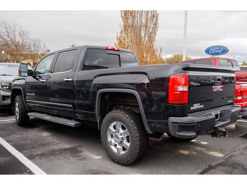 Used 2016 GMC Sierra 3500 Denali w/ Duramax Plus Package image 3
