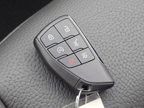 Used 2026 GMC Yukon Denali AWD/4WD image 21