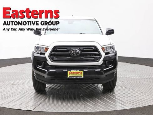 Used 2019 Toyota Tacoma SR image 2