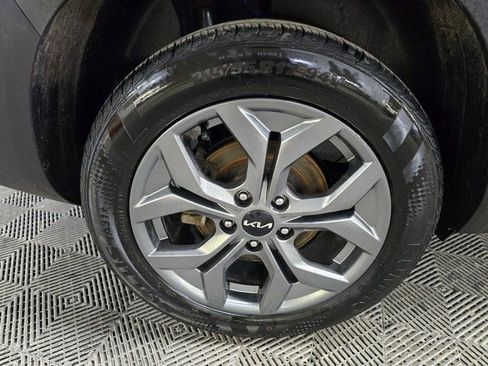 Used 2024 Kia Seltos LX image 13