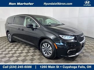 Used 2023 Chrysler Pacifica Touring-L 360° Tour