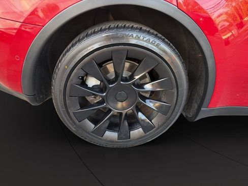 Used 2020 Tesla Model Y Long Range AWD/4WD image 23