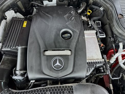 Used 2019 Mercedes-Benz GLC 300 w/ Parking Assistance Package image 37