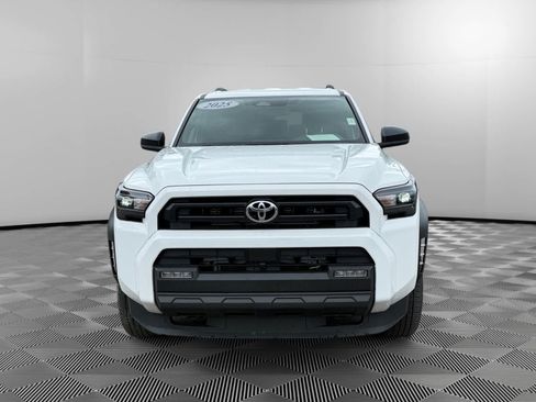 Used 2025 Toyota 4Runner SR5 AWD/4WD image 8