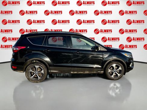 Used 2018 Ford Escape SEL image 4
