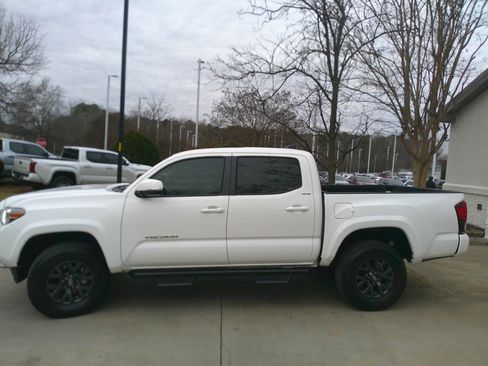 Used 2023 Toyota Tacoma SR5 image 9