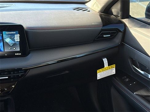 New 2026 Nissan Kicks SR w/ Cold Weather Package image 16