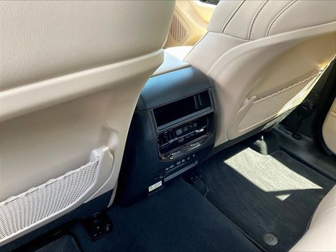 Used 2026 Jeep Grand Cherokee Limited w/ Limited Altitude Package RWD image 25