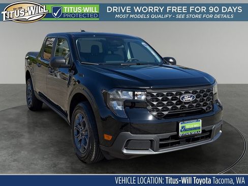 Used 2025 Ford Maverick XLT FWD image 1