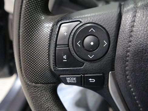 Used 2014 Toyota Corolla LE FWD image 30