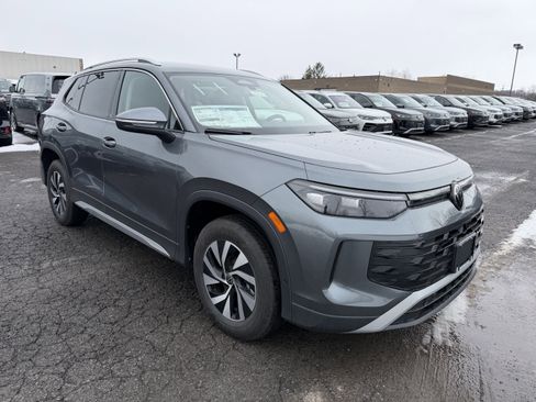 New 2026 Volkswagen Tiguan S image 2