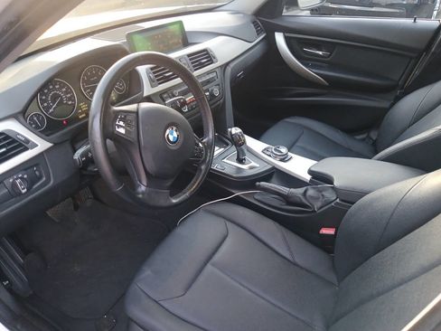 Used 2014 BMW 320i Sedan image 3