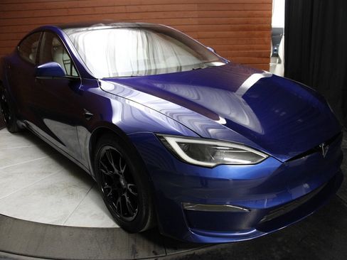 Used 2022 Tesla Model S AWD image 14