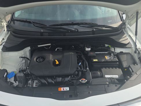Used 2025 Kia Soul LX FWD image 32