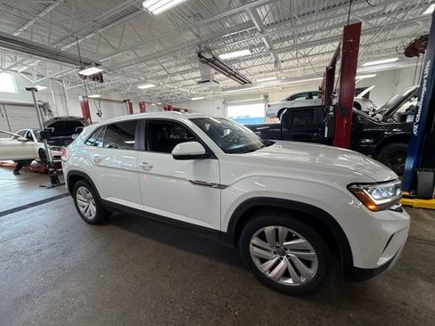 Used 2023 Volkswagen Atlas Cross Sport SE w/ Panoramic Sunroof Package AWD/4WD image 18