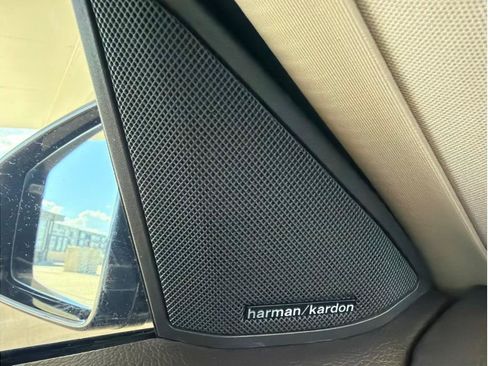 Used 2014 Mercedes-Benz E 350 4MATIC Sedan image 28
