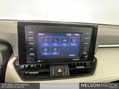 Used 2020 Toyota RAV4 XLE Premium FWD image 33