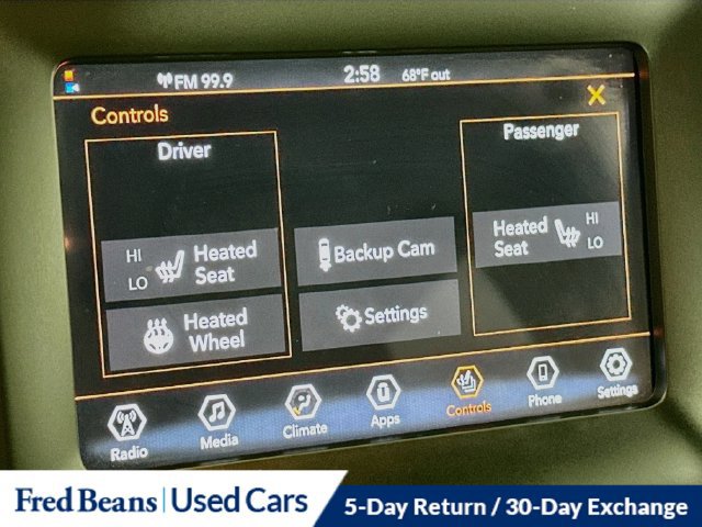 Used 2020 Jeep Cherokee Latitude Plus w/ Cold Weather Group AWD/4WD image 26