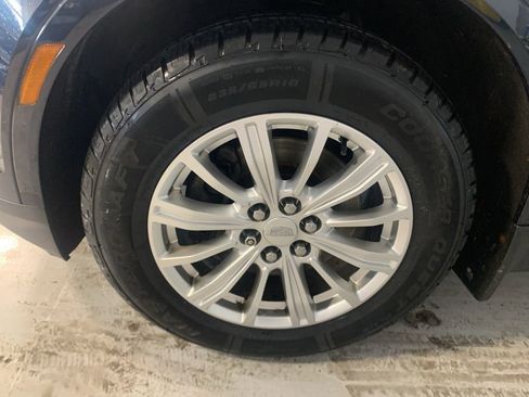 Used 2017 Cadillac XT5 FWD w/ LPO, Wheel Lock Package image 12