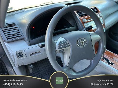 Used 2009 Toyota Camry LE image 9