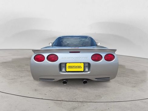 Used 2001 Chevrolet Corvette Coupe w/ Preferred Equipment Group2 RWD image 6