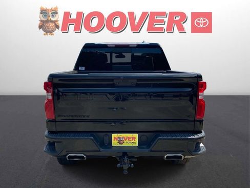 Used 2021 Chevrolet Silverado 1500 LT Trail Boss w/ Convenience Package II AWD/4WD image 3