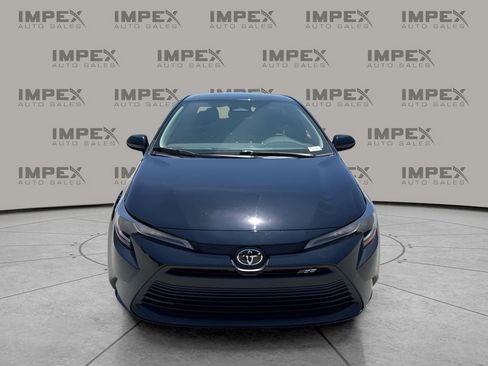 Used 2024 Toyota Corolla LE FWD image 8