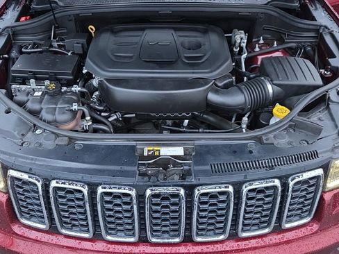 Used 2019 Jeep Grand Cherokee Limited w/ Luxury Group II image 29