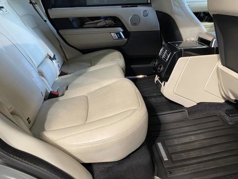 Used 2018 Land Rover Range Rover Long Wheelbase Supercharged image 7