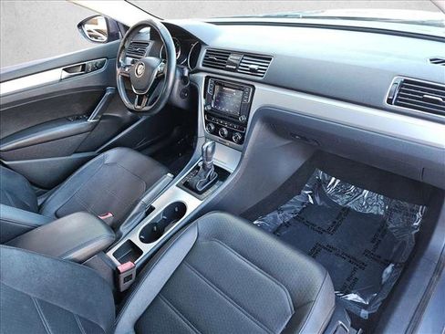 Used 2019 Volkswagen Passat 2.0T Wolfsburg image 19