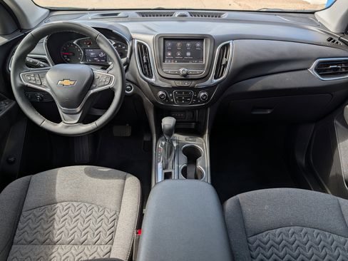 Used 2023 Chevrolet Equinox LT FWD image 11