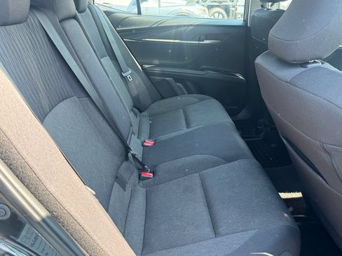 Used 2025 Toyota Camry SE FWD image 29